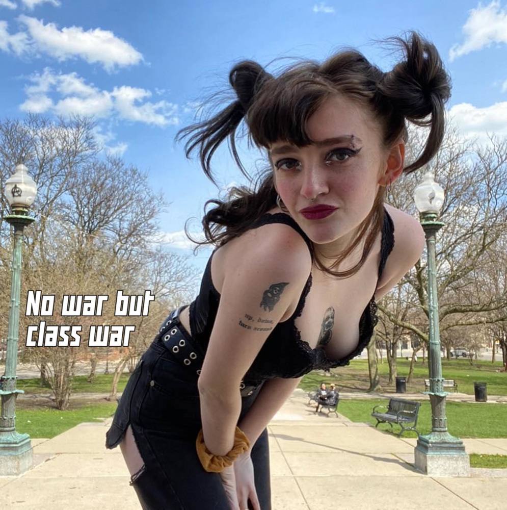 Meet your Posher, Jade